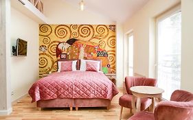 Main Square Platan Loft Collection